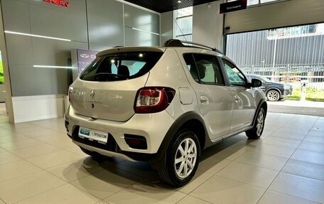 Renault Sandero II рестайлинг, 2018 год, 1 385 000 рублей, 4 фотография