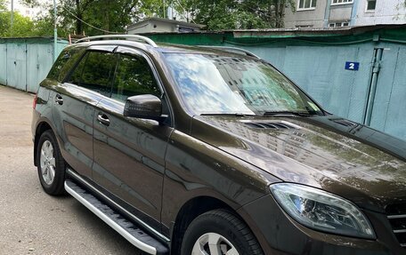 Mercedes-Benz M-Класс, 2012 год, 2 000 000 рублей, 2 фотография