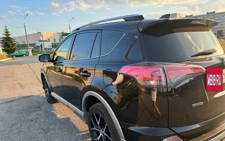 Toyota RAV4, 2016 год, 2 200 000 рублей, 5 фотография