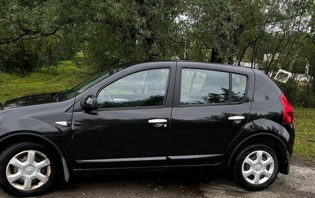 Renault Sandero I, 2010 год, 750 000 рублей, 2 фотография