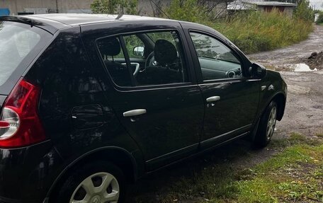 Renault Sandero I, 2010 год, 750 000 рублей, 4 фотография