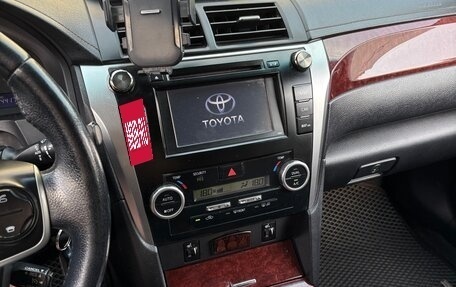 Toyota Camry, 2012 год, 1 650 000 рублей, 10 фотография