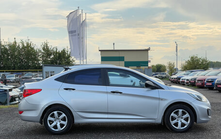 Hyundai Solaris II рестайлинг, 2011 год, 650 000 рублей, 10 фотография