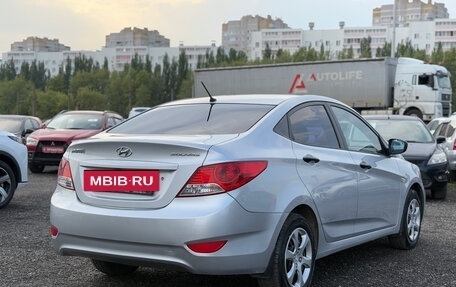Hyundai Solaris II рестайлинг, 2011 год, 650 000 рублей, 9 фотография