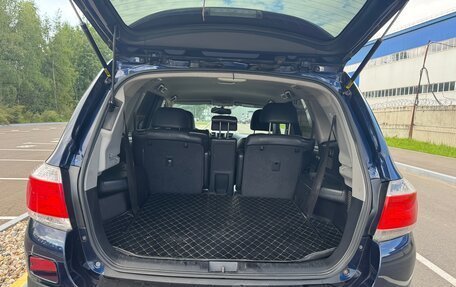 Toyota Highlander III, 2011 год, 1 950 000 рублей, 10 фотография