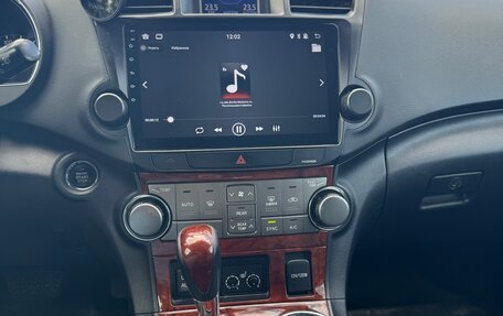 Toyota Highlander III, 2011 год, 1 950 000 рублей, 13 фотография