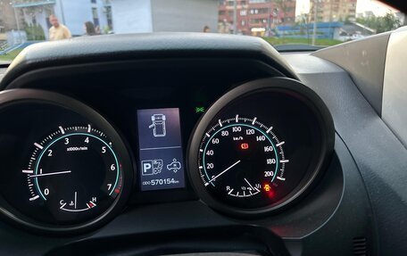 Toyota Land Cruiser Prado 150 рестайлинг 2, 2010 год, 2 350 000 рублей, 15 фотография
