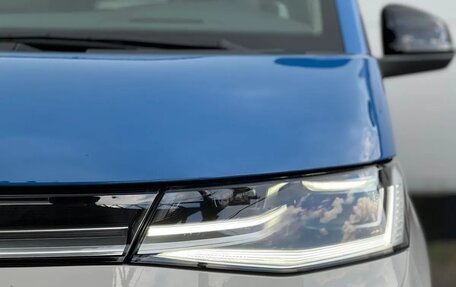 Volkswagen Multivan, 2023 год, 8 600 000 рублей, 4 фотография