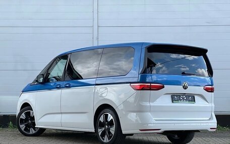 Volkswagen Multivan, 2023 год, 8 600 000 рублей, 7 фотография