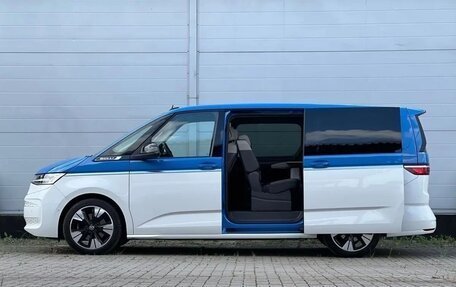 Volkswagen Multivan, 2023 год, 8 600 000 рублей, 11 фотография