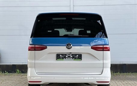 Volkswagen Multivan, 2023 год, 8 600 000 рублей, 6 фотография