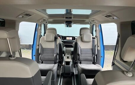 Volkswagen Multivan, 2023 год, 8 600 000 рублей, 19 фотография