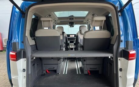 Volkswagen Multivan, 2023 год, 8 600 000 рублей, 20 фотография