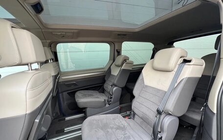 Volkswagen Multivan, 2023 год, 8 600 000 рублей, 31 фотография