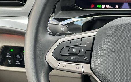 Volkswagen Multivan, 2023 год, 8 600 000 рублей, 24 фотография