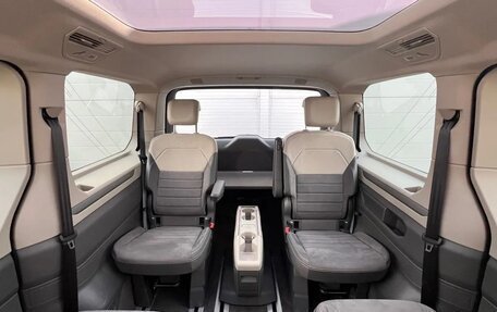 Volkswagen Multivan, 2023 год, 8 600 000 рублей, 34 фотография