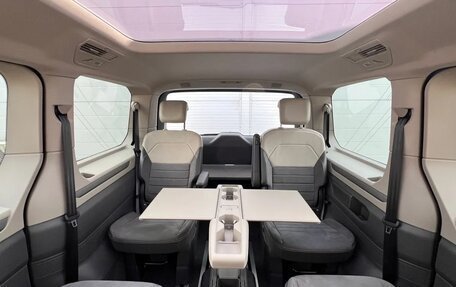 Volkswagen Multivan, 2023 год, 8 600 000 рублей, 35 фотография