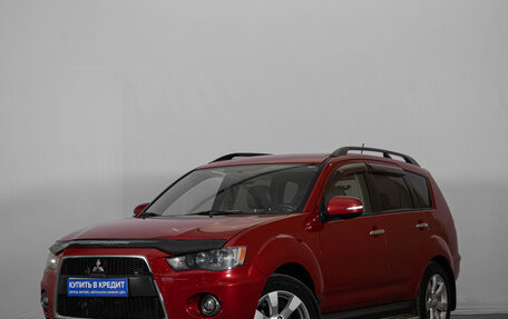 Mitsubishi Outlander III рестайлинг 3, 2011 год, 1 039 000 рублей, 4 фотография
