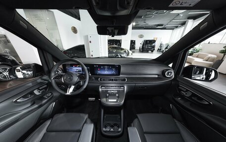 Mercedes-Benz V-Класс, 2025 год, 16 300 000 рублей, 4 фотография