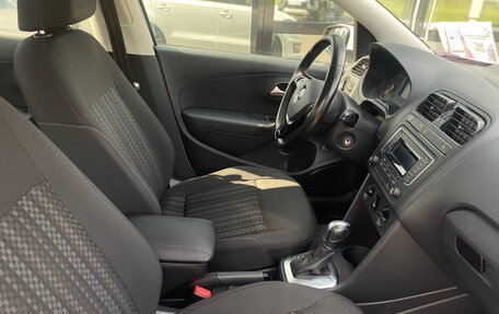 Volkswagen Polo VI (EU Market), 2016 год, 1 050 000 рублей, 16 фотография
