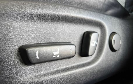 Toyota RAV4, 2013 год, 1 999 000 рублей, 10 фотография