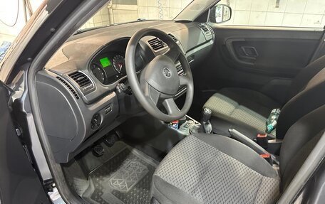 Skoda Fabia II, 2013 год, 1 300 000 рублей, 5 фотография
