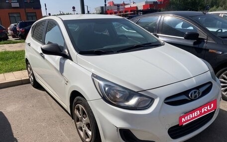Hyundai Solaris II рестайлинг, 2012 год, 520 000 рублей, 3 фотография