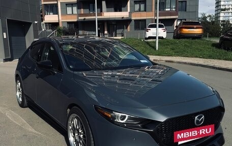 Mazda 3, 2020 год, 2 350 000 рублей, 2 фотография