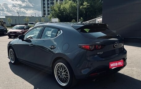 Mazda 3, 2020 год, 2 350 000 рублей, 5 фотография
