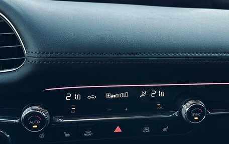 Mazda 3, 2020 год, 2 350 000 рублей, 23 фотография