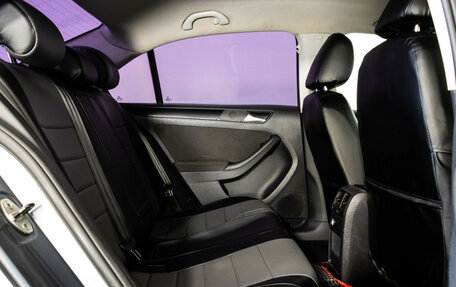 Volkswagen Jetta VI, 2011 год, 749 000 рублей, 13 фотография