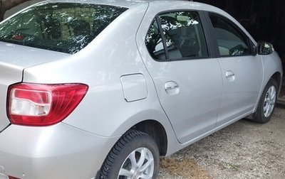 Renault Logan II, 2017 год, 800 000 рублей, 1 фотография