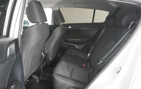 KIA Sportage IV рестайлинг, 2021 год, 2 695 000 рублей, 15 фотография