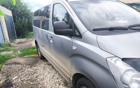Hyundai H-1 II рестайлинг, 2014 год, 1 600 000 рублей, 3 фотография