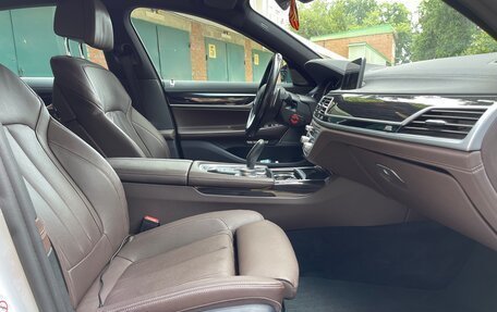 BMW 7 серия, 2017 год, 4 190 000 рублей, 10 фотография