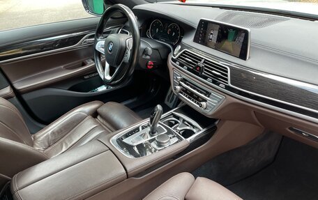 BMW 7 серия, 2017 год, 4 190 000 рублей, 12 фотография