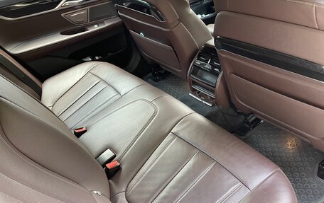 BMW 7 серия, 2017 год, 4 190 000 рублей, 19 фотография