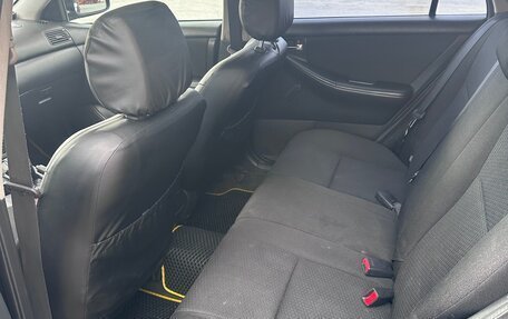Toyota Corolla, 2005 год, 600 000 рублей, 10 фотография