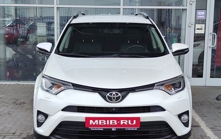 Toyota RAV4, 2016 год, 2 439 000 рублей, 2 фотография