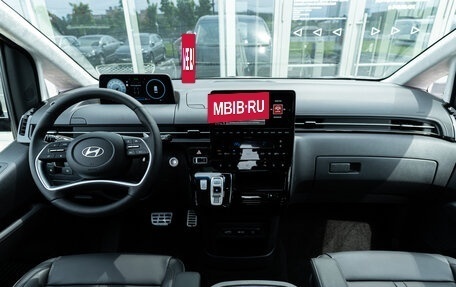 Hyundai Staria, 2025 год, 7 990 000 рублей, 17 фотография