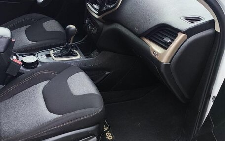 Jeep Cherokee, 2017 год, 2 180 000 рублей, 6 фотография