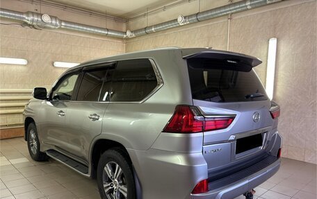 Lexus LX III, 2018 год, 8 300 000 рублей, 3 фотография