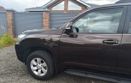 Toyota Land Cruiser Prado 150 рестайлинг 2, 2018 год, 4 450 000 рублей, 10 фотография