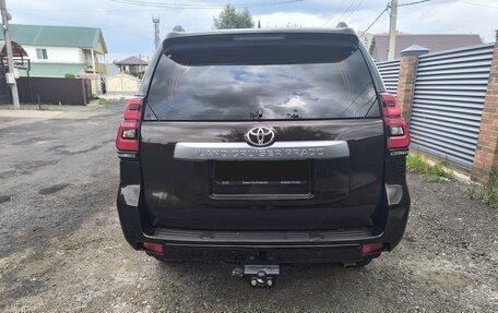 Toyota Land Cruiser Prado 150 рестайлинг 2, 2018 год, 4 450 000 рублей, 7 фотография