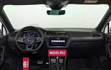 Volkswagen Tiguan II, 2019 год, 3 160 000 рублей, 14 фотография