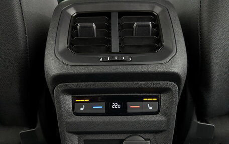 Volkswagen Tiguan II, 2019 год, 3 160 000 рублей, 28 фотография