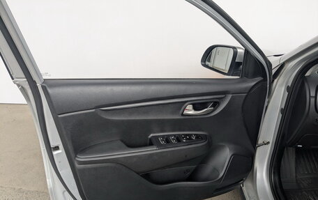 KIA Rio IV, 2021 год, 975 000 рублей, 11 фотография