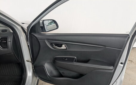 KIA Rio IV, 2021 год, 975 000 рублей, 12 фотография