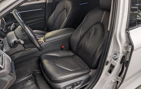 Toyota Camry, 2020 год, 2 840 000 рублей, 11 фотография