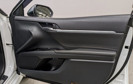 Toyota Camry, 2020 год, 2 840 000 рублей, 17 фотография